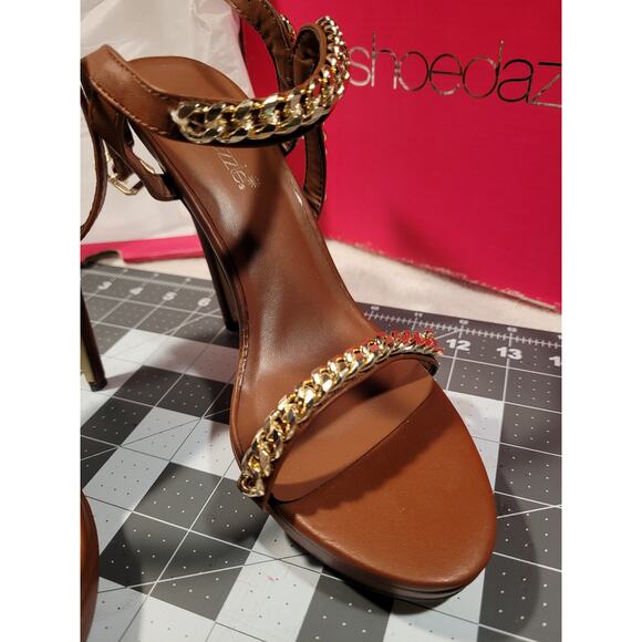 Yancy brown by shoedazzel - Picture 3 of 11